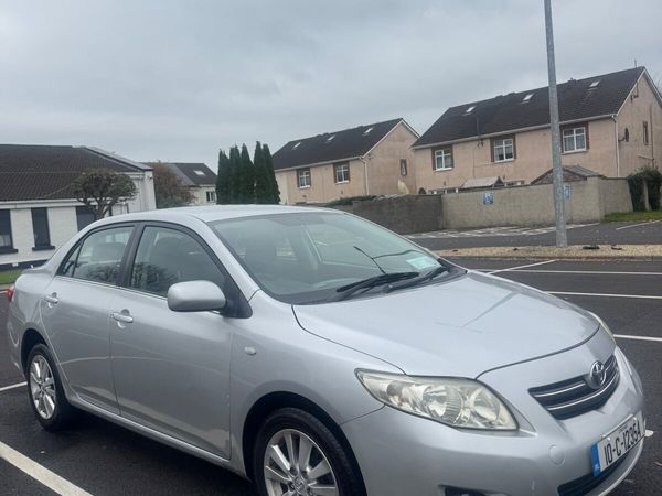 Toyota Corolla Saloon, Petrol, 2010, Silver