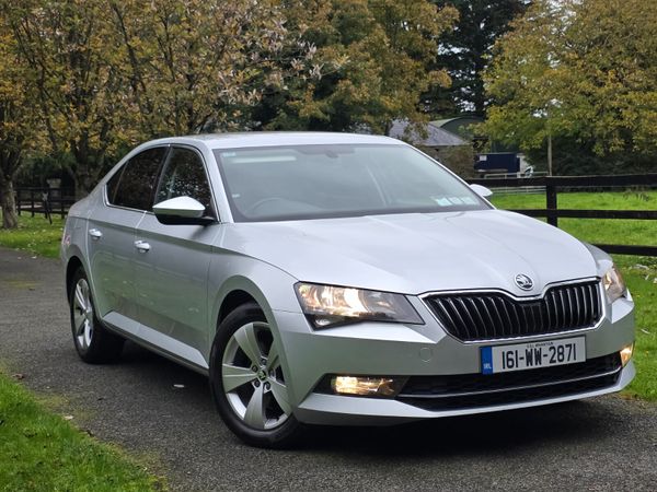 Skoda Superb Hatchback, Petrol, 2016, Silver