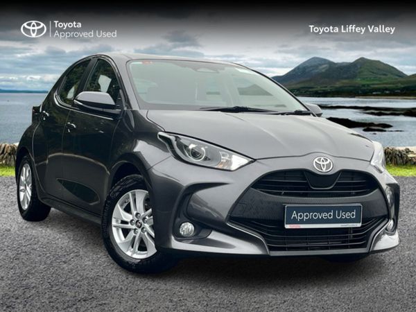 Toyota Yaris Hatchback, Petrol Hybrid, 2025, Grey