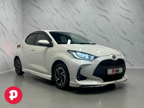 Toyota Yaris Hatchback, Petrol, 2020, White