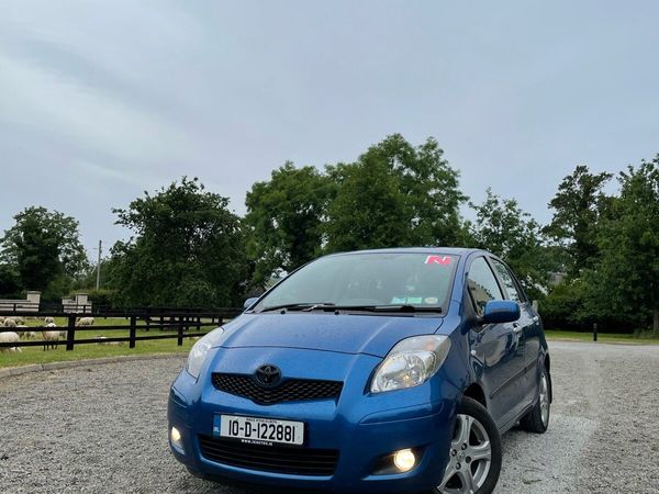 Toyota Yaris Hatchback, Petrol, 2010, Blue