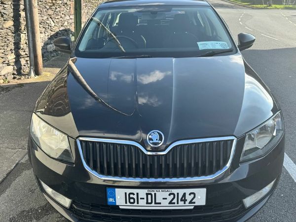 Skoda Octavia Saloon, Diesel, 2016, Black