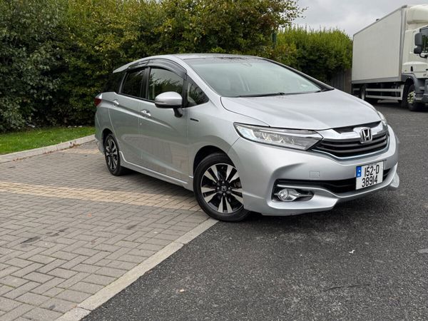 Honda Shuttle Estate, Petrol Hybrid, 2015, Silver