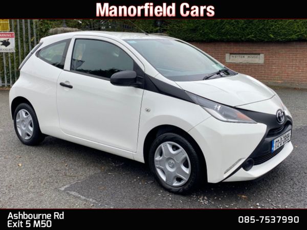 Toyota Aygo Hatchback, Petrol, 2017, White