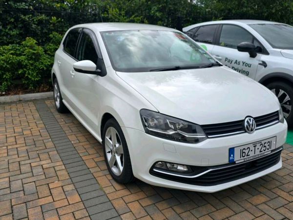 Volkswagen Polo Hatchback, Petrol, 2016, White
