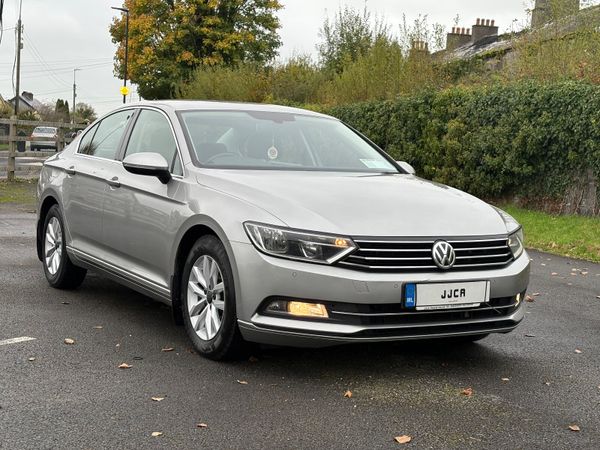 Volkswagen Passat Saloon, Diesel, 2015, Silver