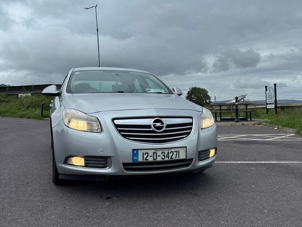 Opel Insignia MPV, Diesel, 2012, Silver