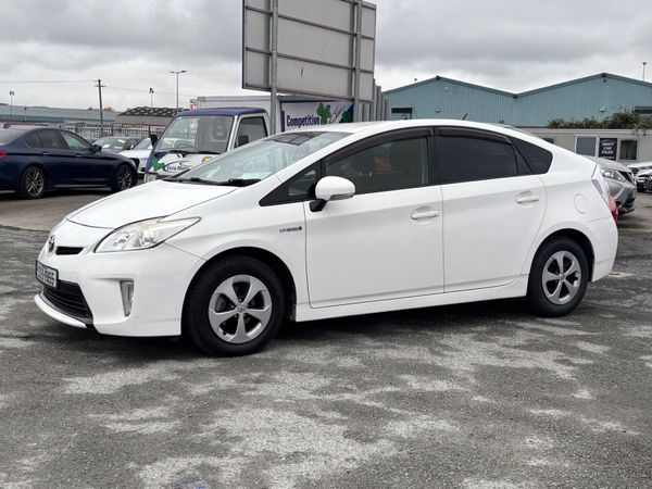 Toyota Prius Hatchback, Petrol Hybrid, 2013, White
