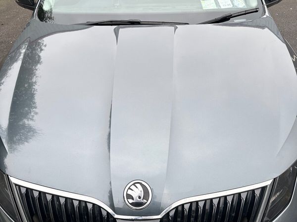 Skoda Octavia Saloon, Diesel, 2019, Grey