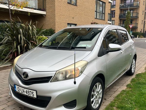 Toyota Vitz Hatchback, Petrol, 2012, Silver
