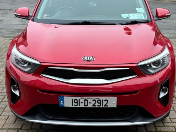 Kia Stonic Estate/Jeep, Petrol, 2019, Red
