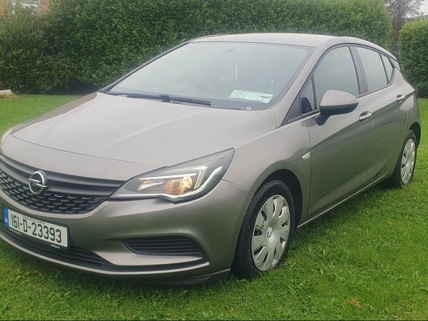 Opel Astra Hatchback, Diesel, 2016, Grey
