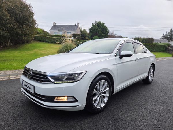 Volkswagen Passat Saloon, Diesel, 2018, White