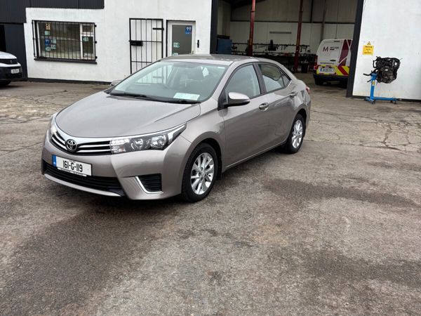 Toyota Corolla Saloon, Diesel, 2016, Grey