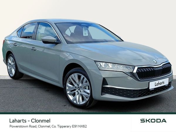 Skoda Octavia Saloon, Diesel, 2025, Grey