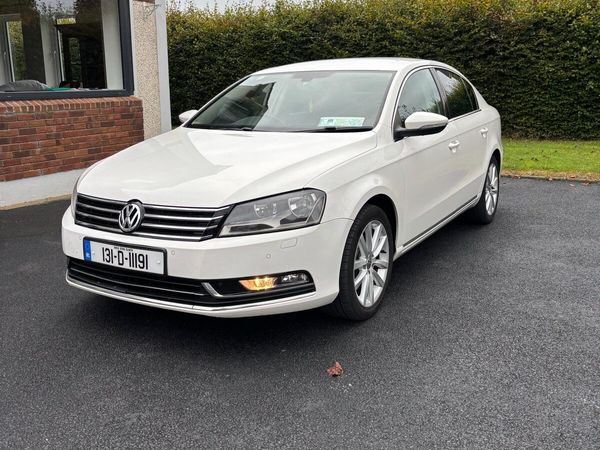 Volkswagen Passat Saloon, Diesel, 2013, White