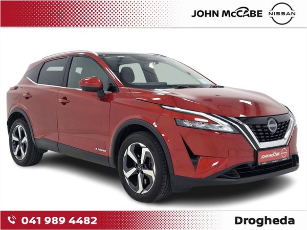 Nissan Qashqai MPV, Petrol Hybrid, 2023, Red
