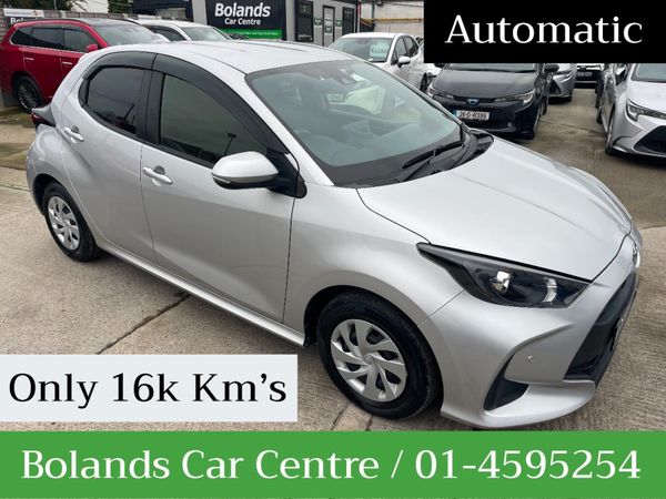 Toyota Yaris Hatchback, Petrol, 2020, Silver