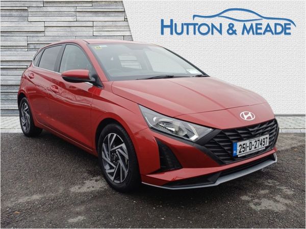 Hyundai i20 Hatchback, Petrol, 2025, Red