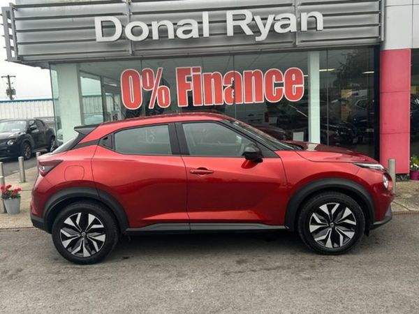 Nissan Juke MPV, Petrol, 2022, Red