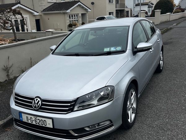 Volkswagen Passat Saloon, Diesel, 2011, Silver