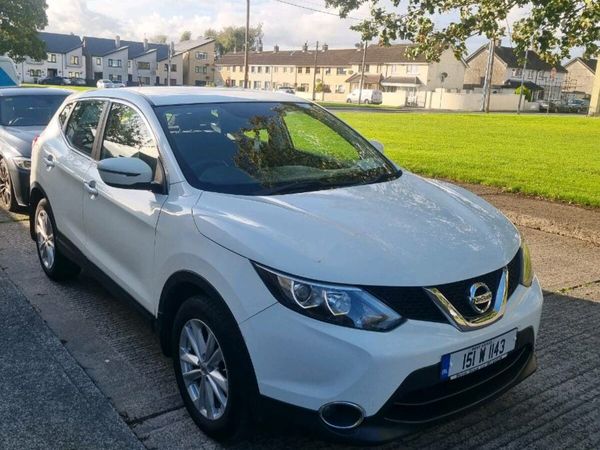 Nissan Qashqai Hatchback, Diesel, 2015, White