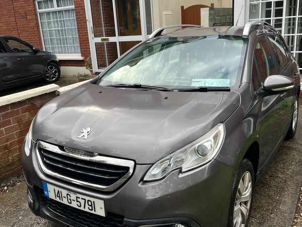 Peugeot 2008 Hatchback, Petrol, 2014, Grey