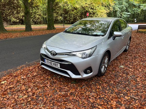 Toyota Avensis Saloon, Diesel, 2017, Silver