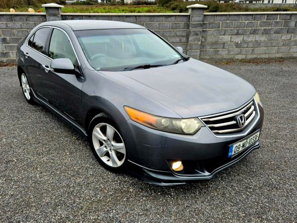 Honda Accord Saloon, Diesel, 2009, Silver