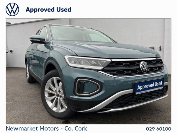 Volkswagen T-Roc SUV, Diesel, 2025, Blue