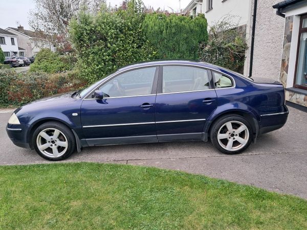 Volkswagen Passat Saloon, Diesel, 2003, Blue