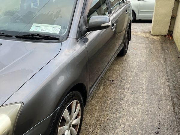 Toyota Avensis Saloon, Petrol, 2006, Grey