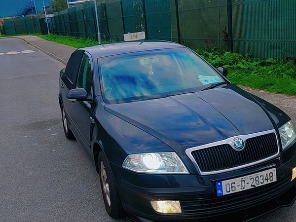 Skoda Octavia Hatchback, Petrol, 2006, Black