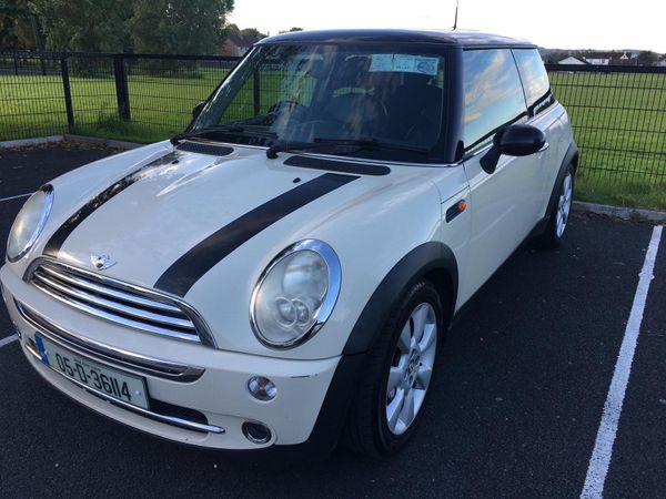 Mini Cooper Hatchback, Petrol, 2005, White