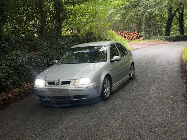 Volkswagen Bora Saloon, Diesel, 2004, Silver