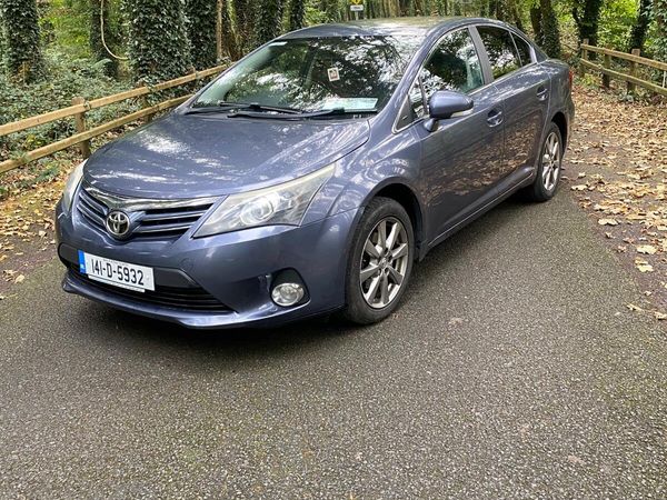 Toyota Avensis Saloon, Diesel, 2014, Blue