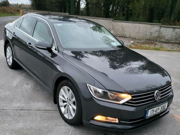 Volkswagen Passat Saloon, Diesel, 2017, Grey