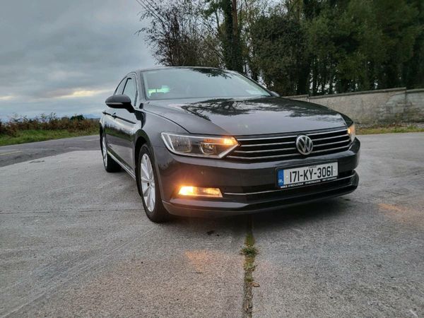 Volkswagen Passat Saloon, Diesel, 2017, Grey