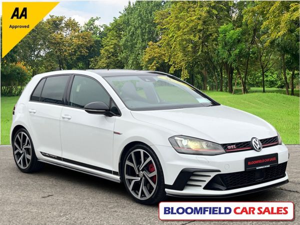 Volkswagen Golf Hatchback, Petrol, 2016, White
