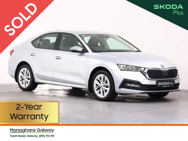 Skoda Octavia Saloon, Diesel, 2023, Grey