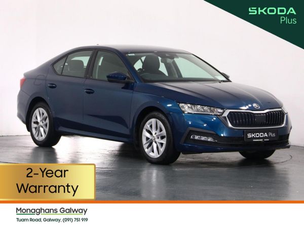 Skoda Octavia Saloon, Petrol, 2023, Blue