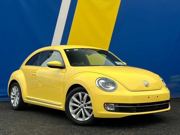 Volkswagen Beetle Hatchback, Petrol, 2015, Yellow