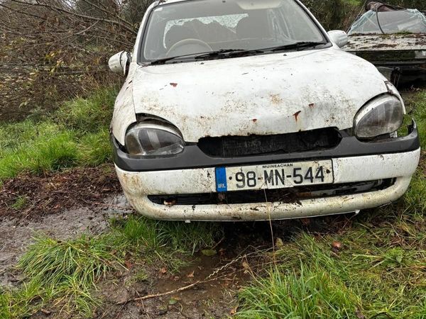 Opel Corsa Hatchback, Petrol, 1998, White