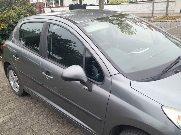 Peugeot 207 Hatchback, Diesel, 2010, Grey