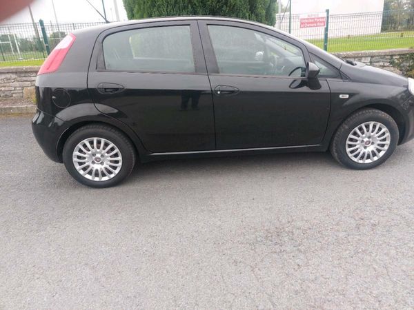 Fiat Punto Hatchback, Petrol, 2014, Black