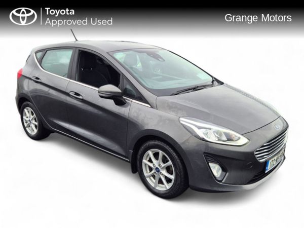 Ford Fiesta Hatchback, Petrol, 2017, Grey