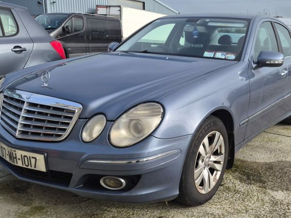 Mercedes-Benz E-Class Saloon, Petrol, 2007, Blue