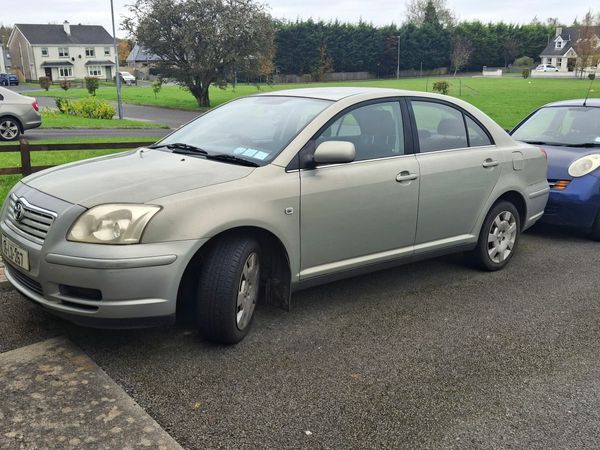 Toyota Avensis Saloon, Petrol, 2006, Green