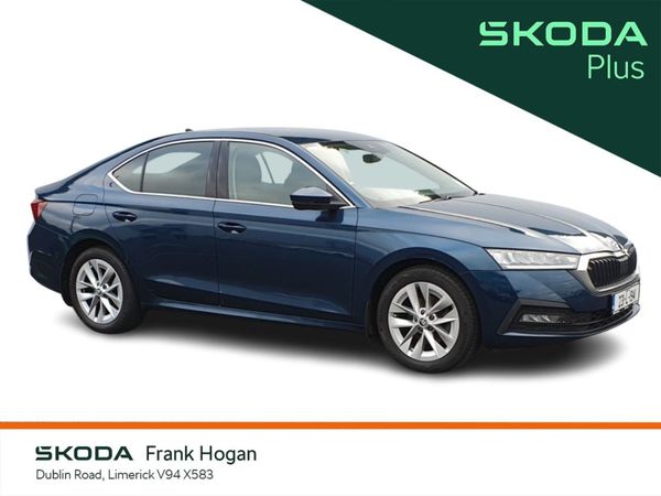 Skoda Octavia Saloon, Petrol, 2023, Blue