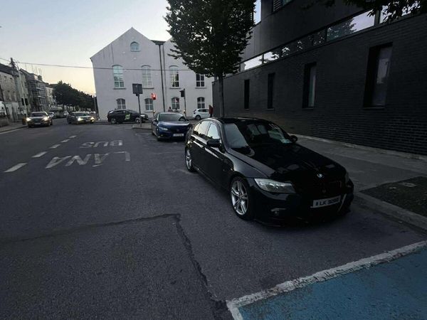 BMW 3-Series Saloon, Diesel, 2011, Black